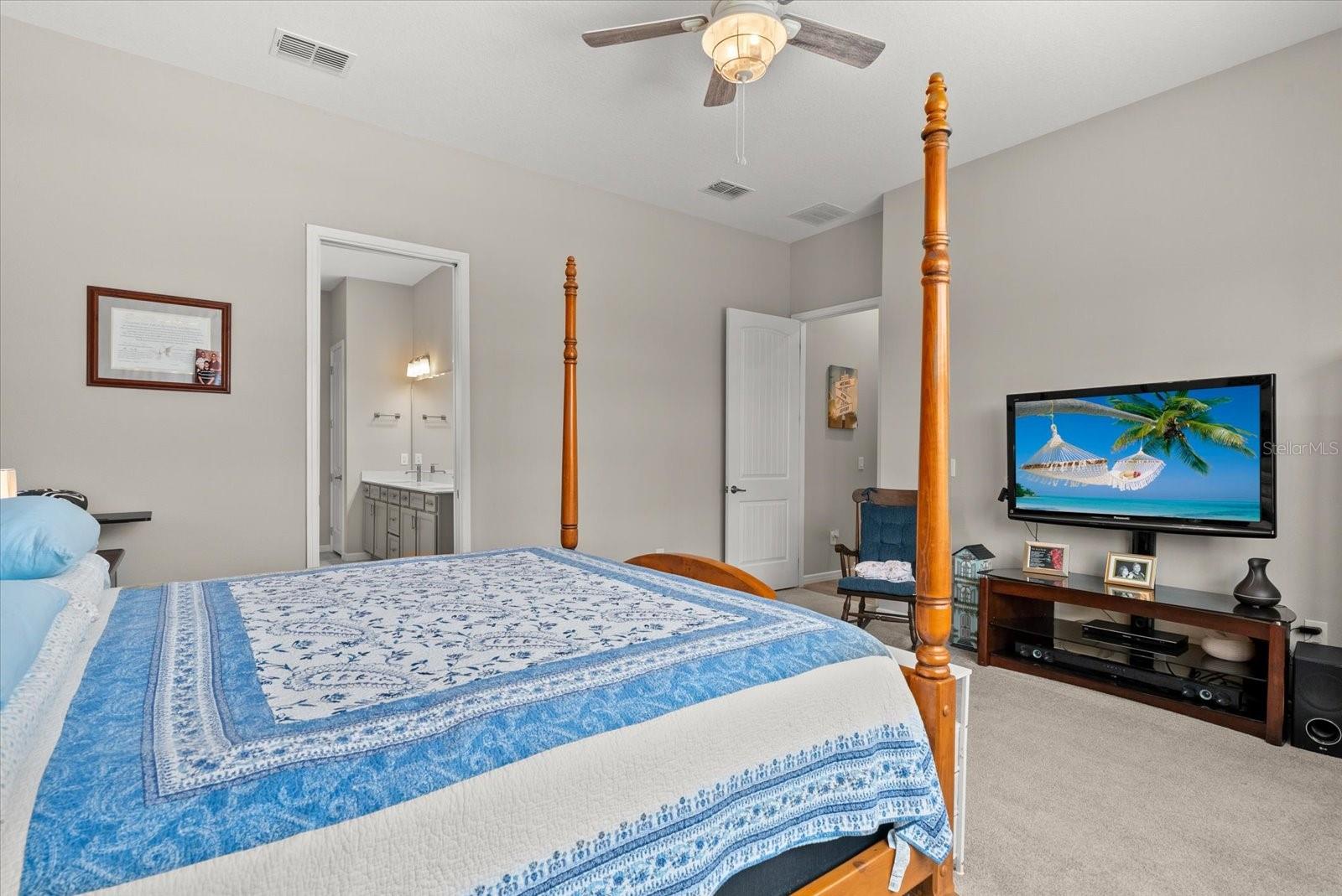 8510 Coastal Palms Gln Property Photo 28