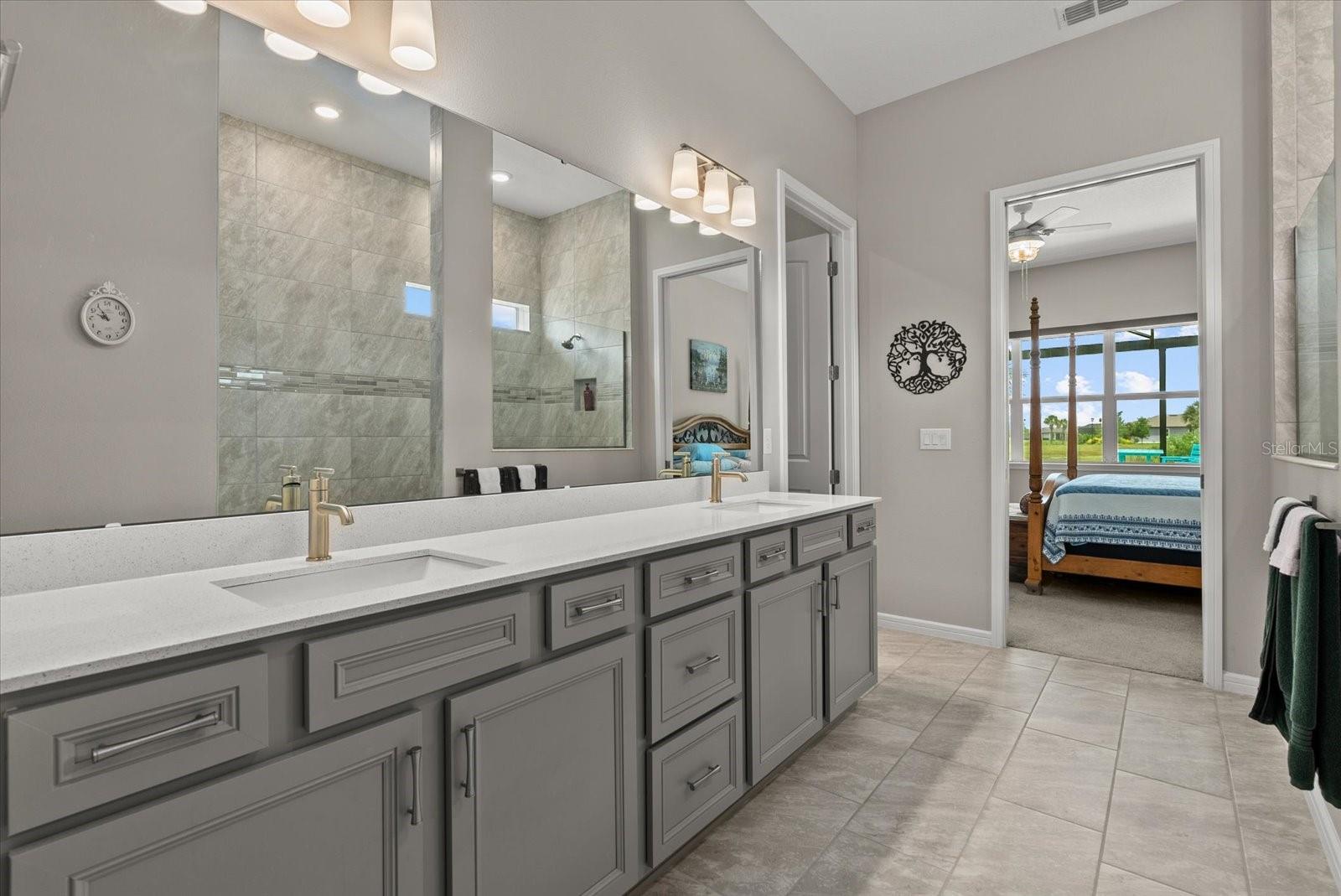 8510 Coastal Palms Gln Property Photo 30