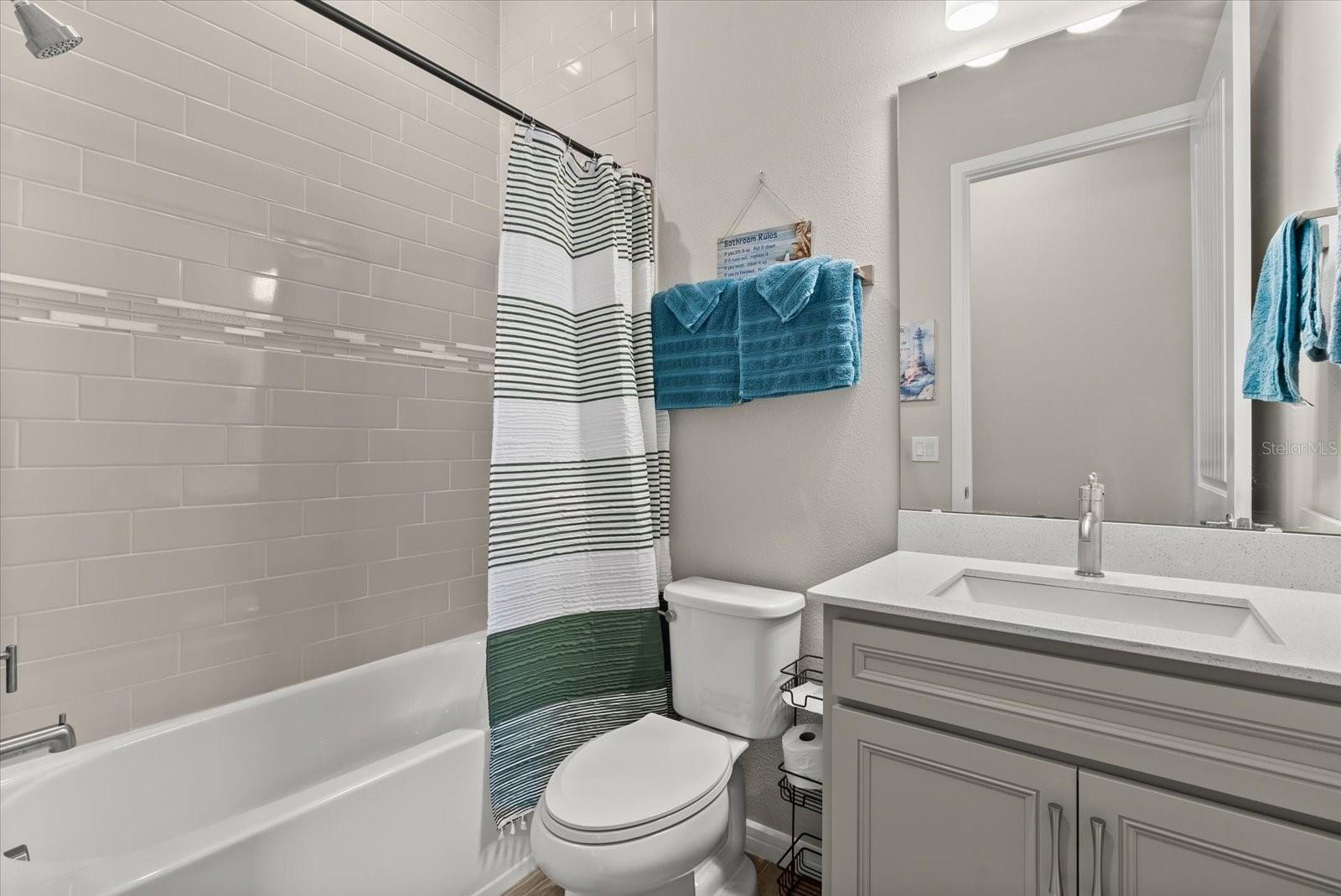 8510 Coastal Palms Gln Property Photo 34