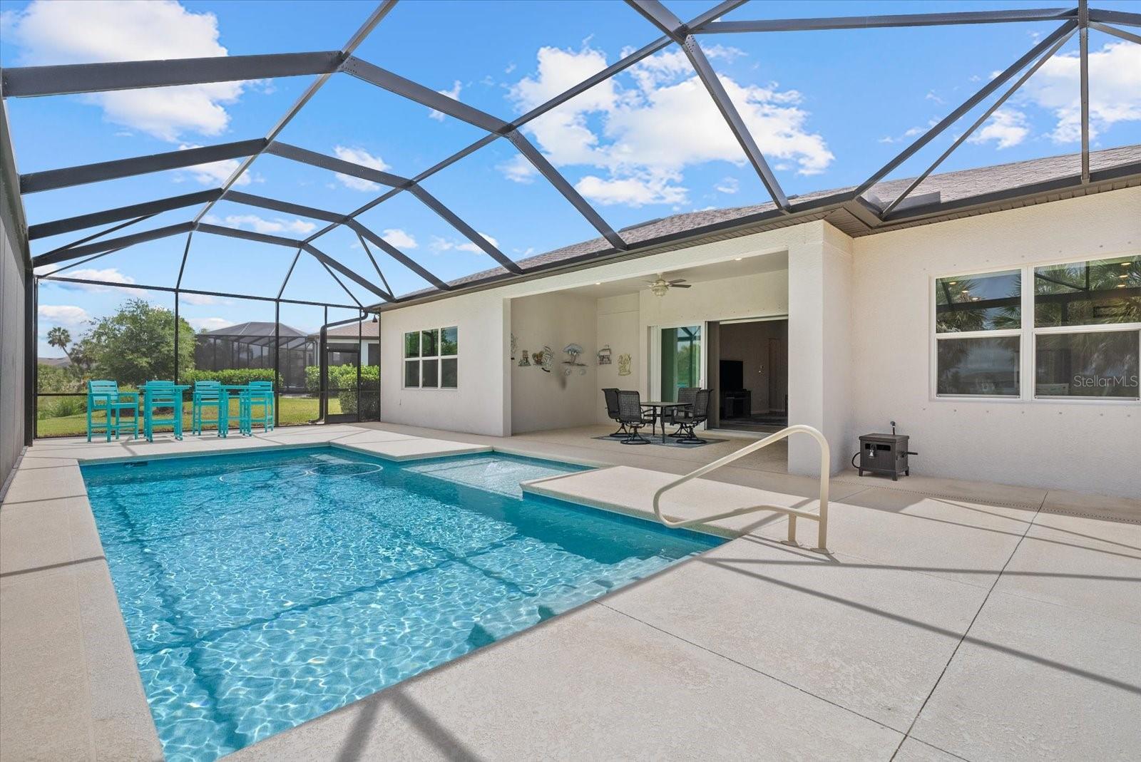 8510 Coastal Palms Gln Property Photo 38