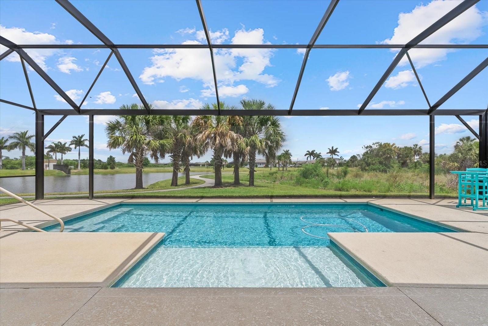 8510 Coastal Palms Gln Property Photo 39