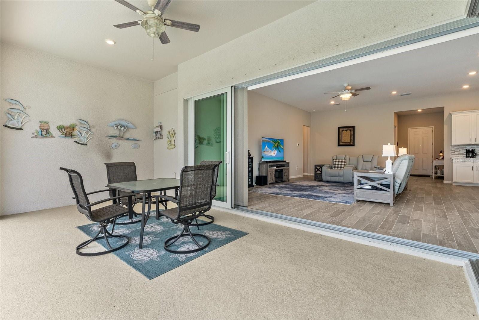 8510 Coastal Palms Gln Property Photo 43