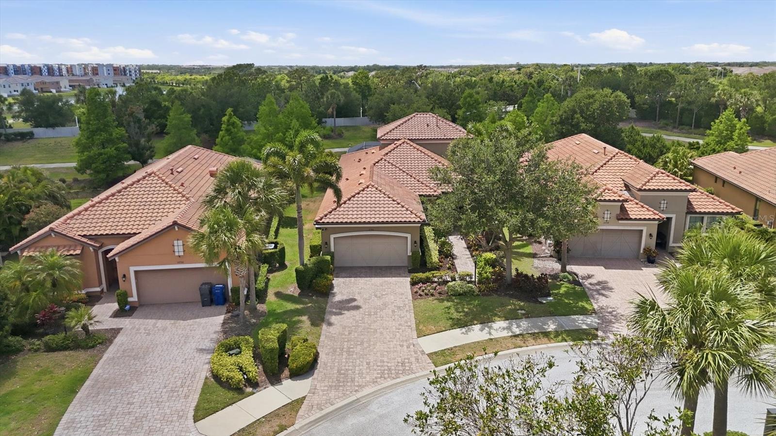 12762 Del Corso Loop Property Photo 3