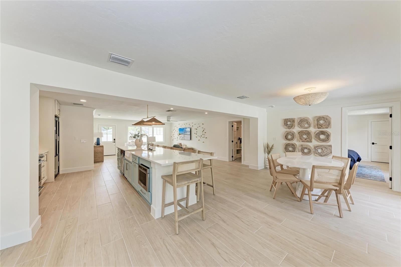 431 Island Cir Property Photo 15