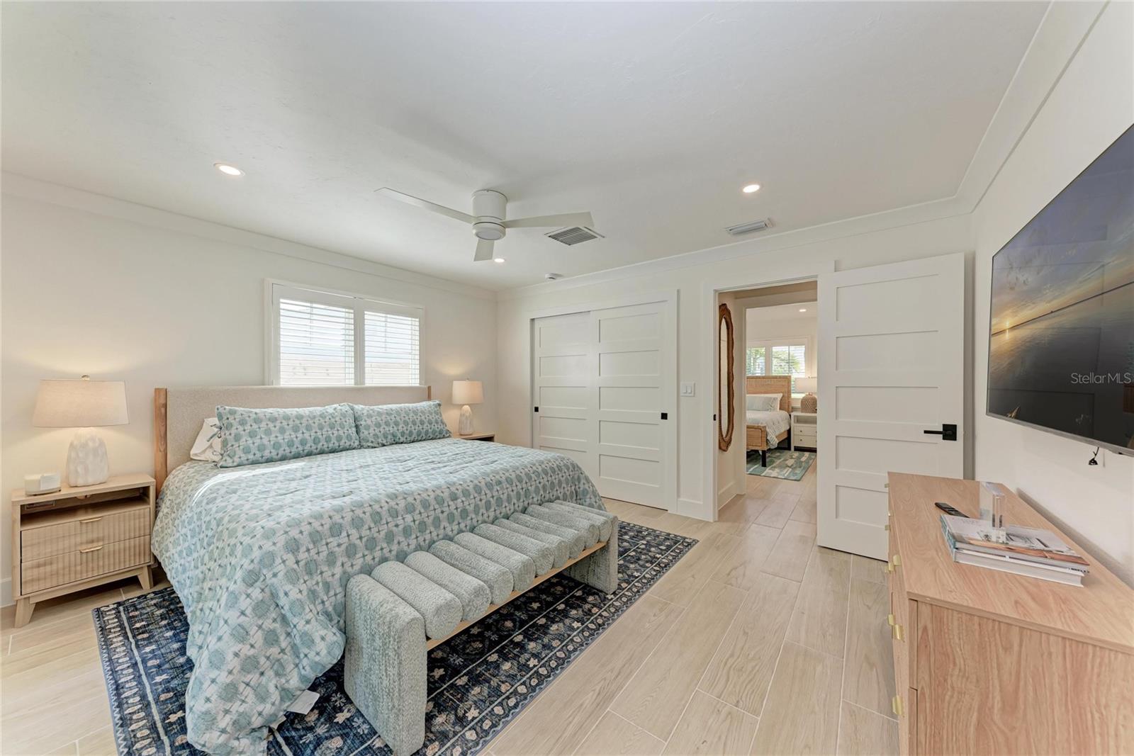 431 Island Cir Property Photo 24