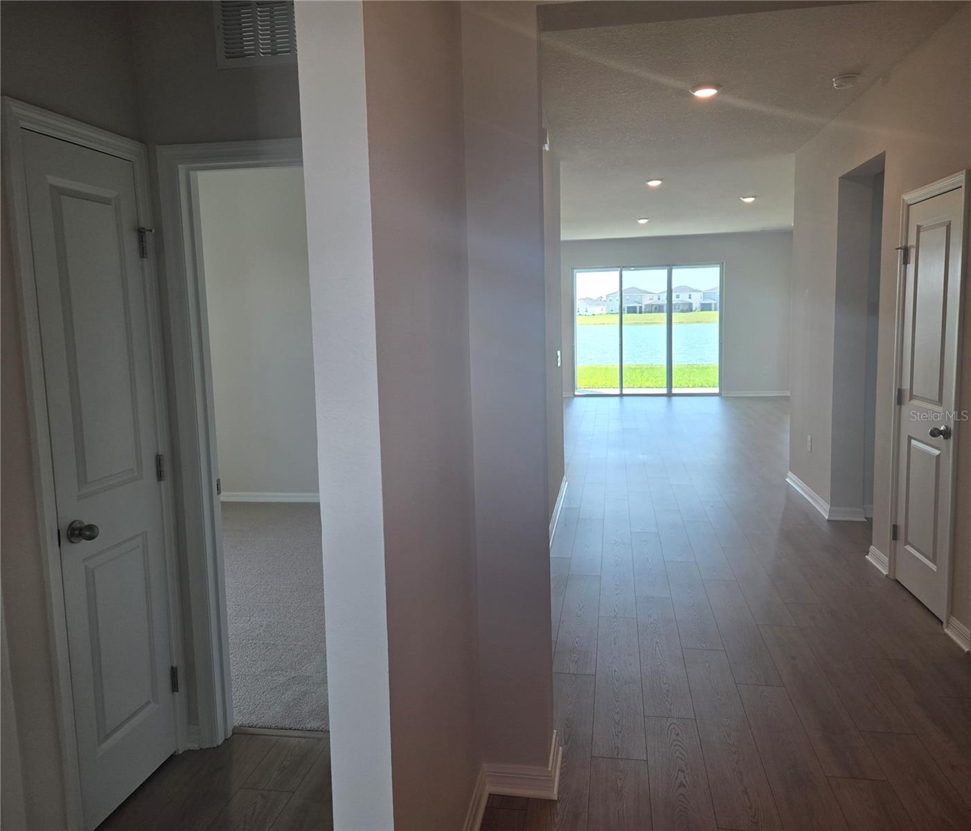 17131 James Trl Property Photo 3