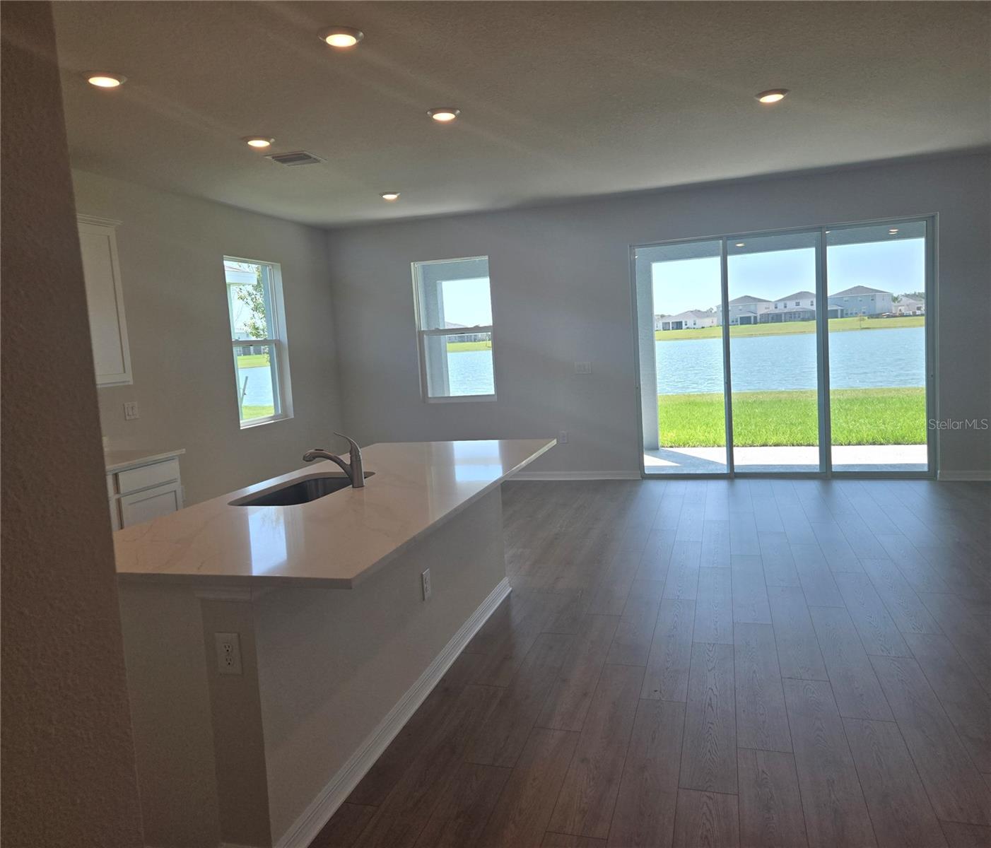 17131 James Trl Property Photo 4
