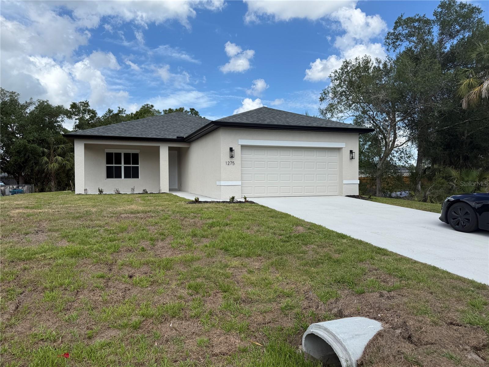 1275 Perry St Property Photo 1