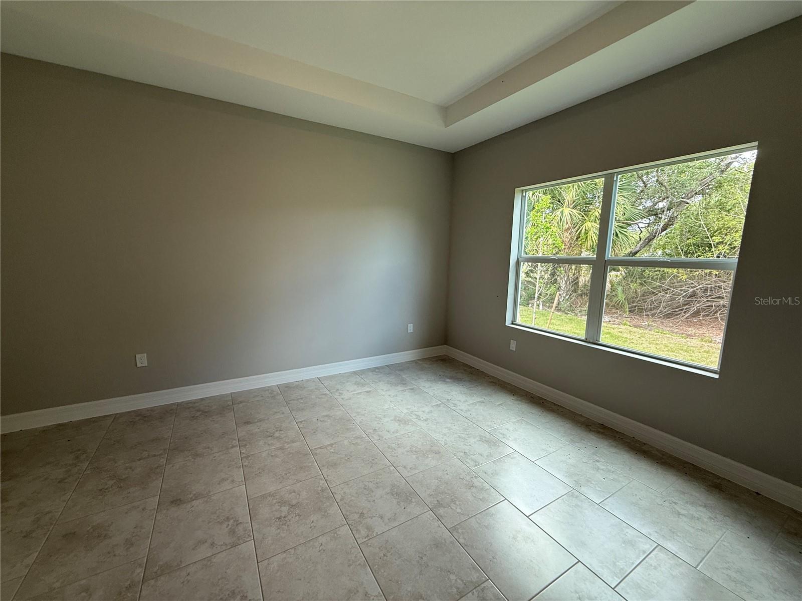 1275 Perry St Property Photo 8
