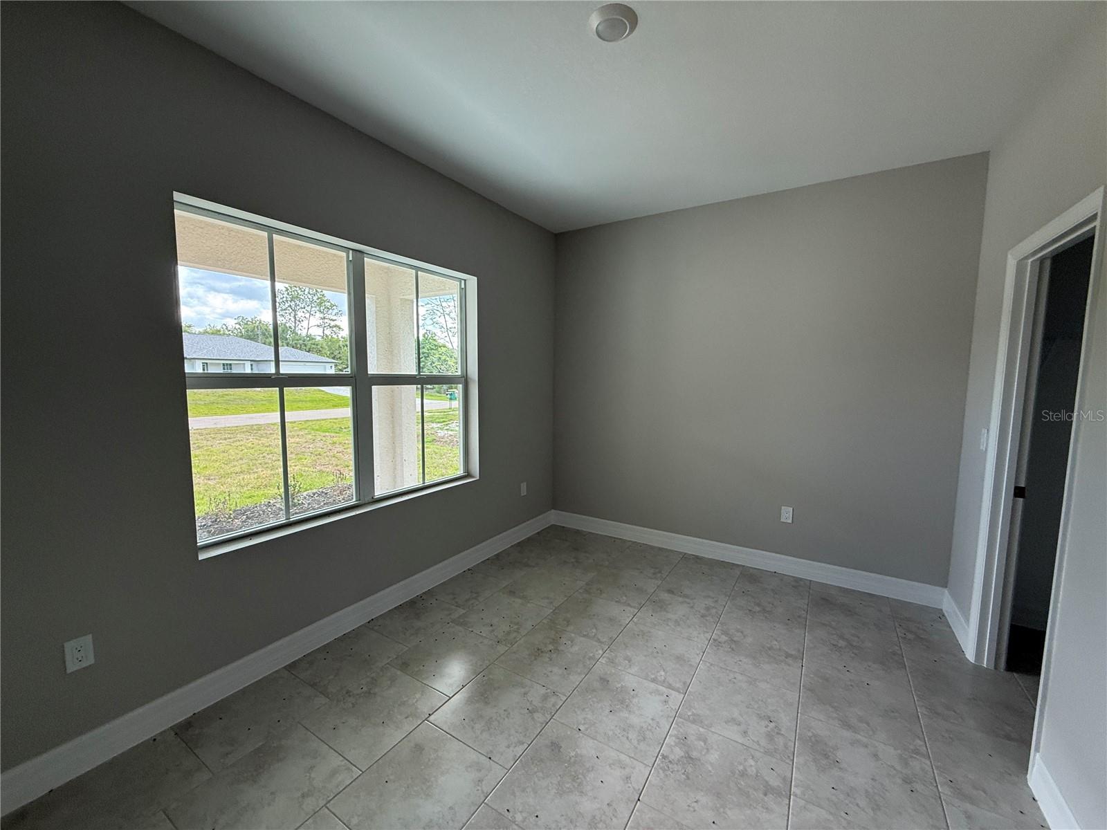 1275 Perry St Property Photo 14