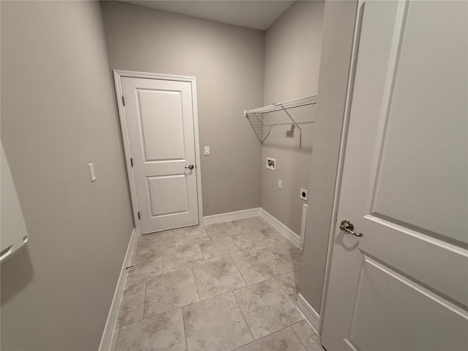 1275 Perry St Property Photo 19