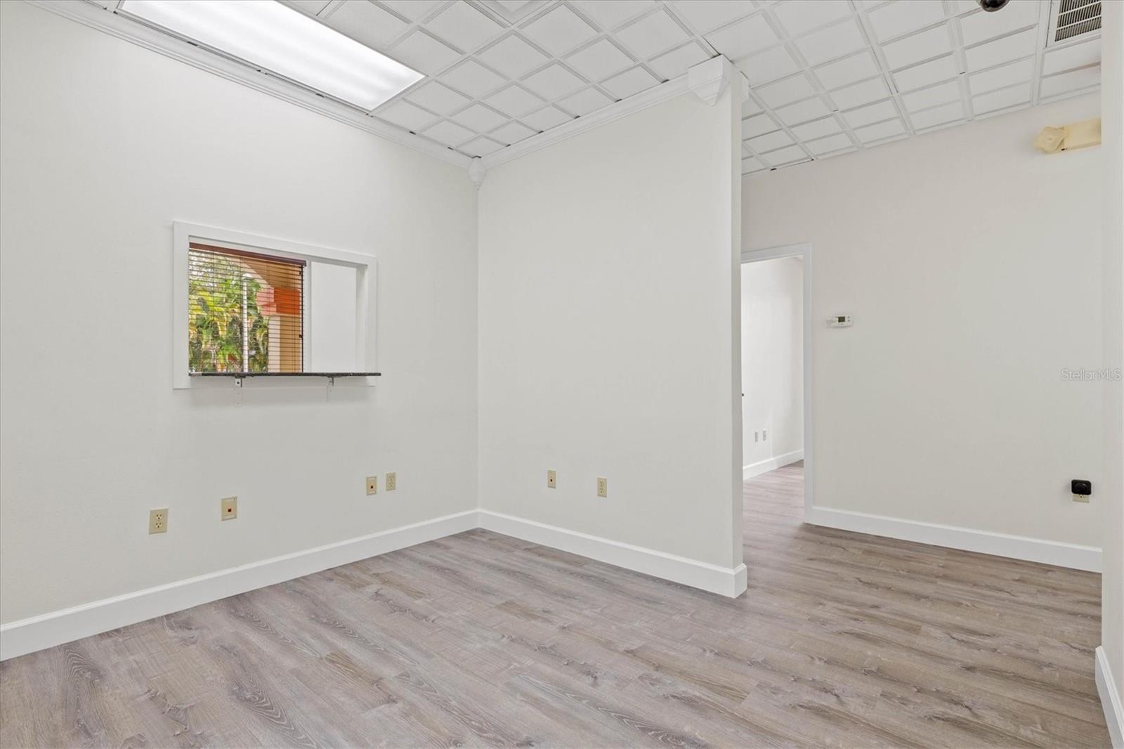 234 N Rhodes Ave #105 Property Photo 5