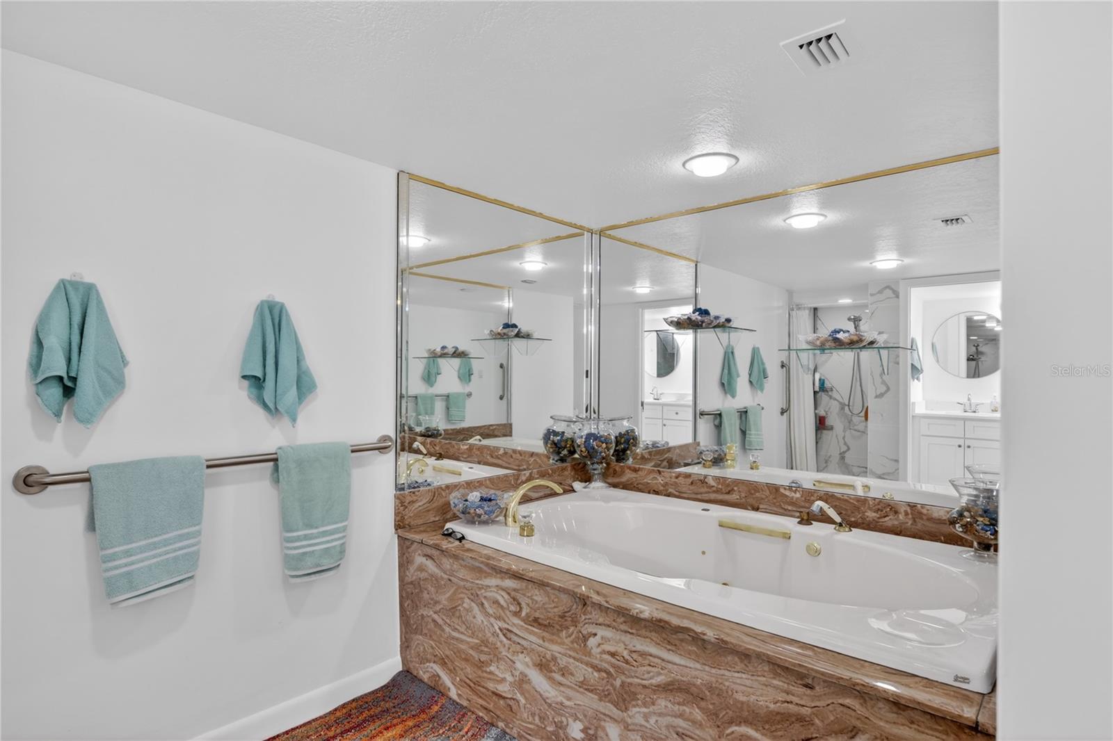 25188 Marion Ave #e208 Property Photo 41