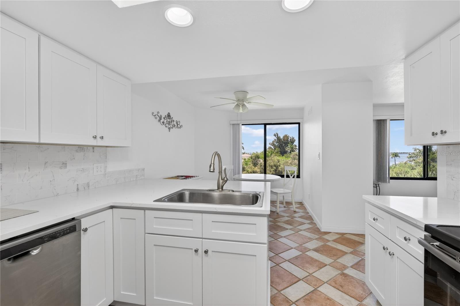 25188 Marion Ave #e208 Property Photo 49