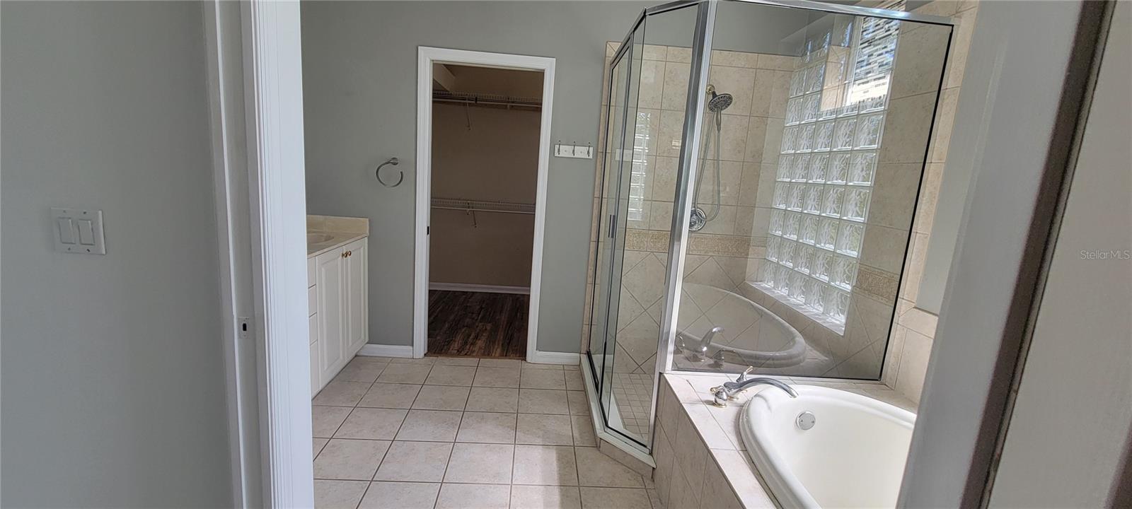 7217 Orchid Island Pl Property Photo 6