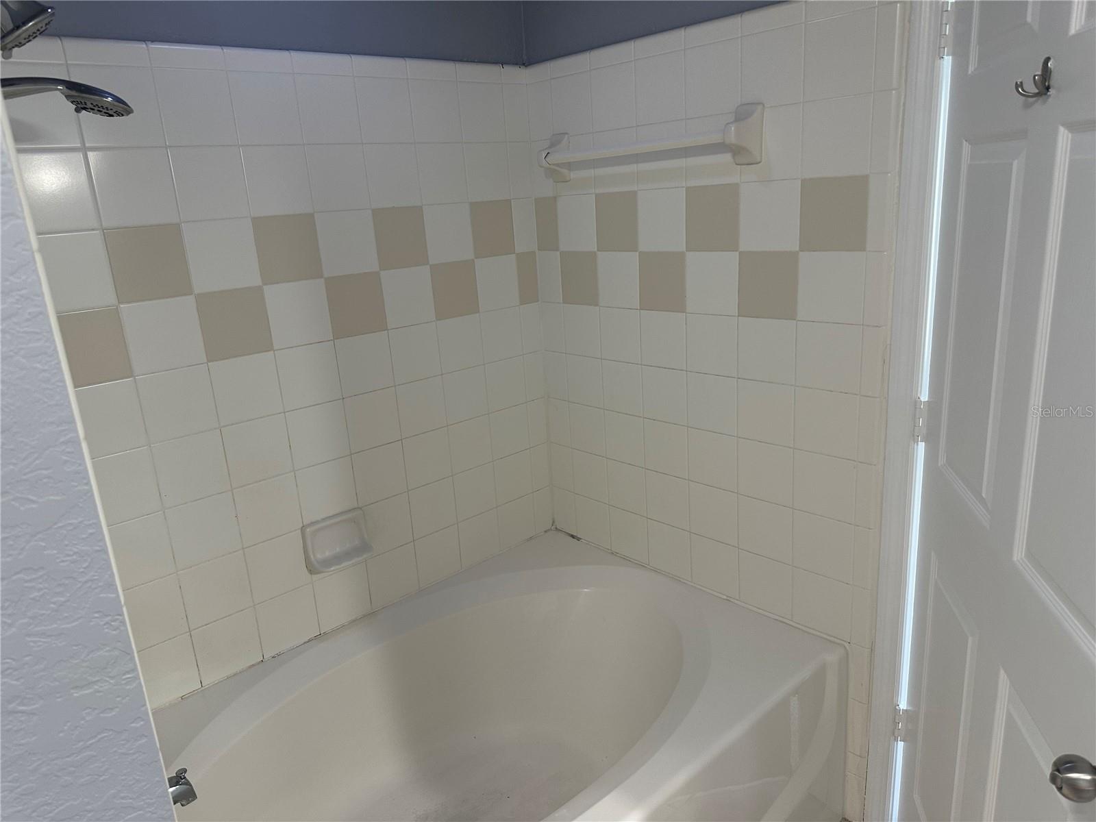 5601 Rosehill Rd #201 Property Photo 10
