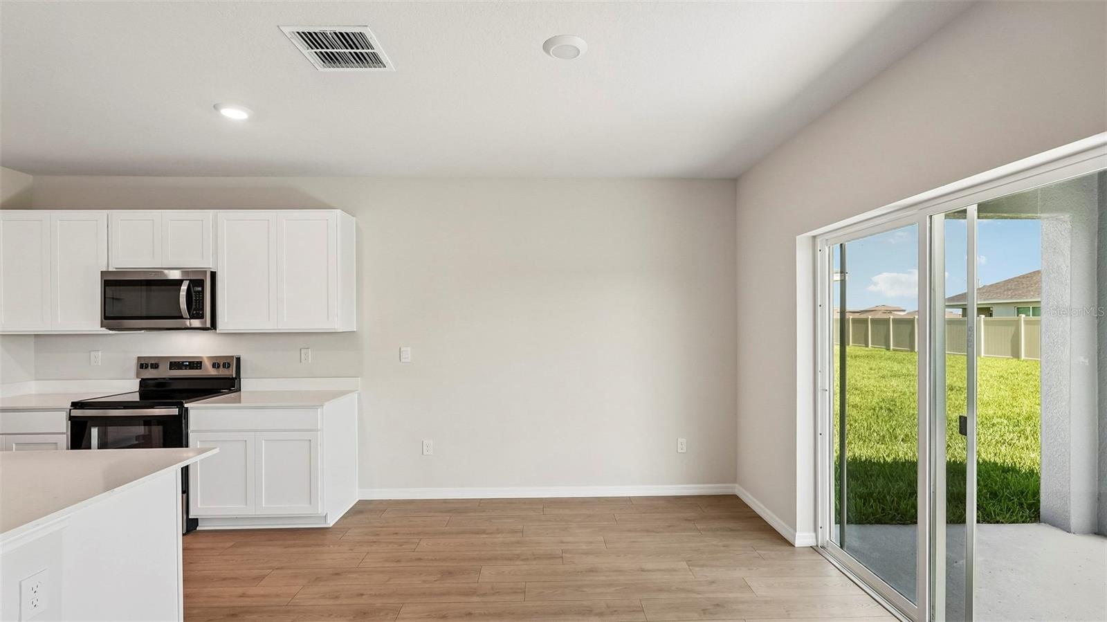 10923 Rabbit Grove Trl Property Photo 7