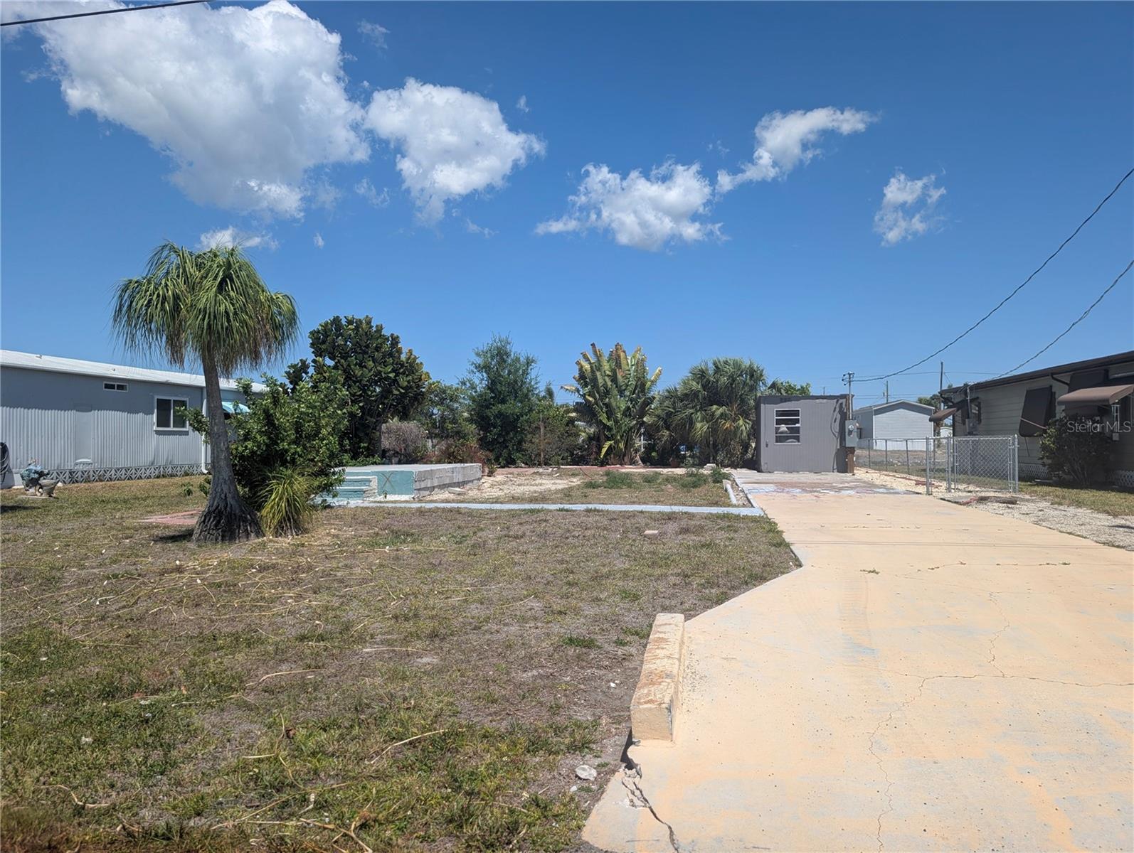 1273 KINGFISHER DR