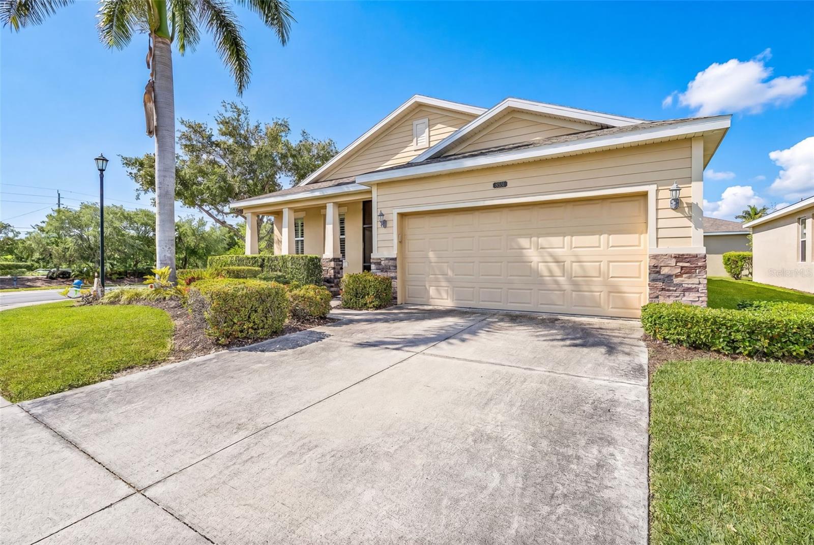 8531 Karpeal Dr Property Photo 4