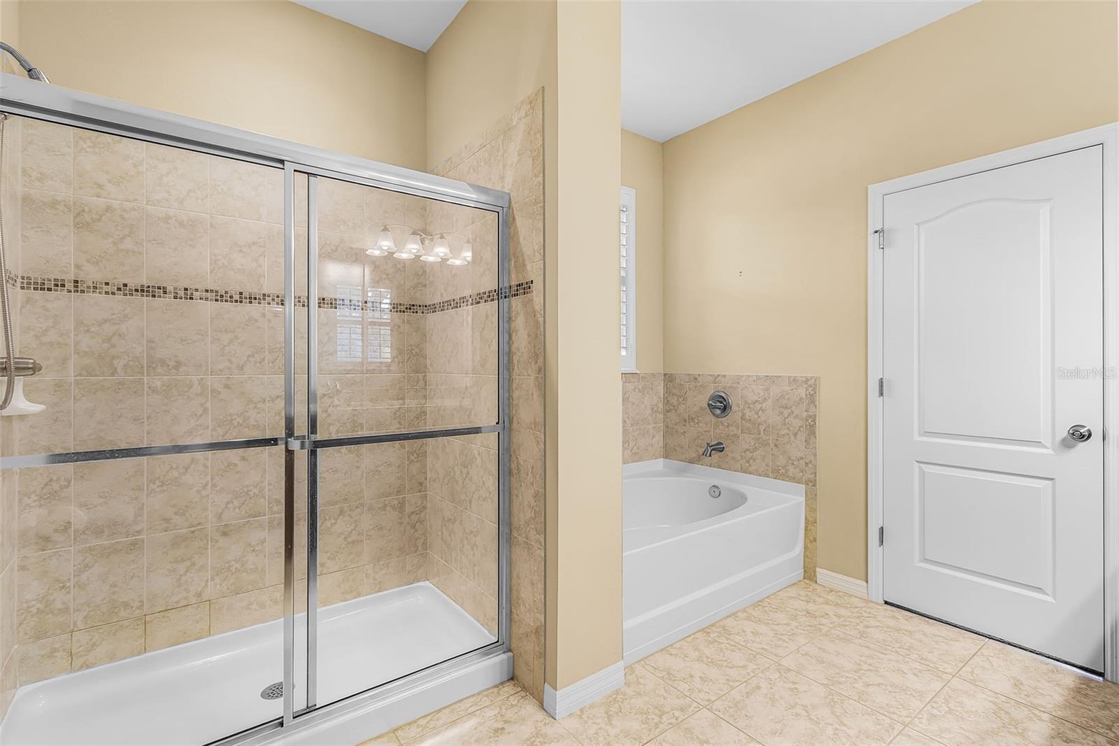8531 Karpeal Dr Property Photo 19