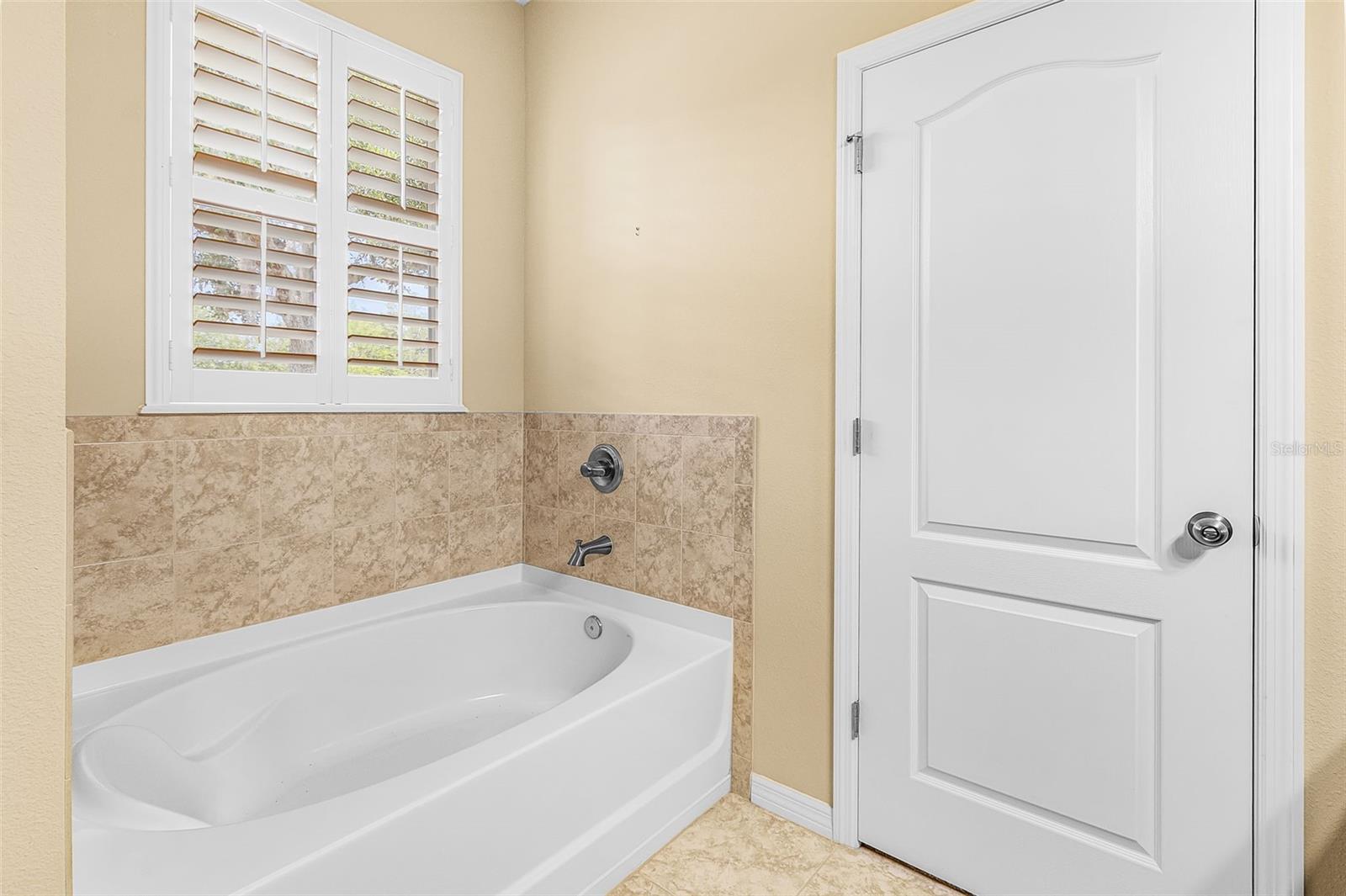 8531 Karpeal Dr Property Photo 20