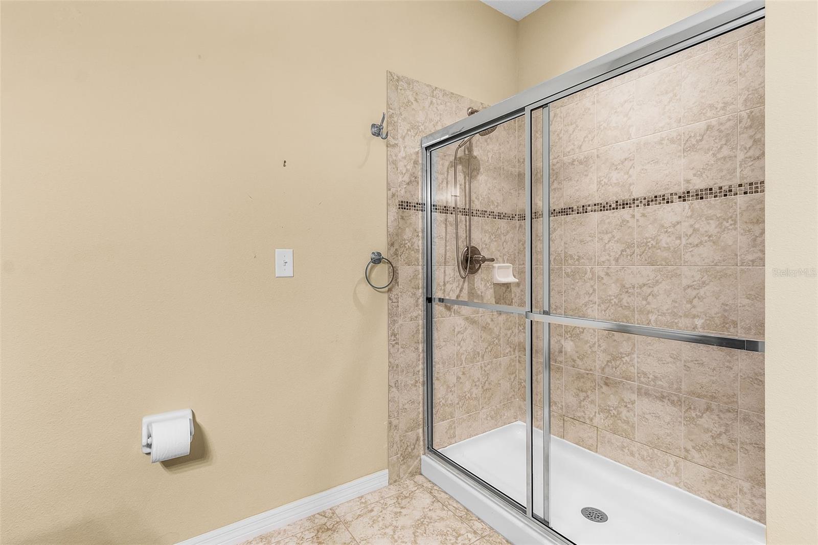 8531 Karpeal Dr Property Photo 21