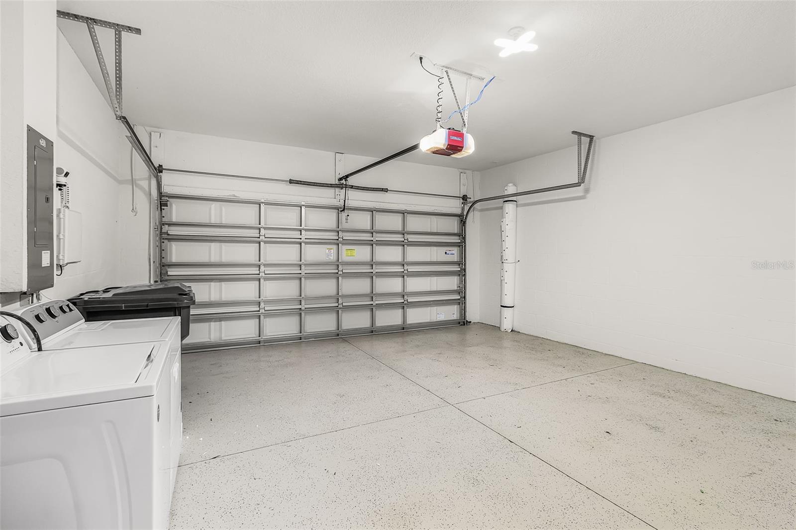 8531 Karpeal Dr Property Photo 26