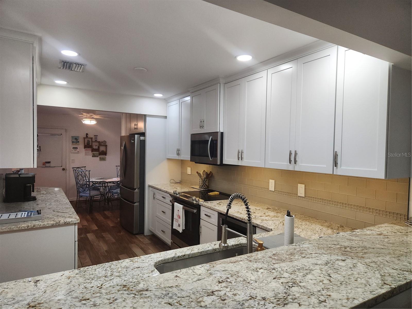 3411 Avenida Madera #a Property Photo 8