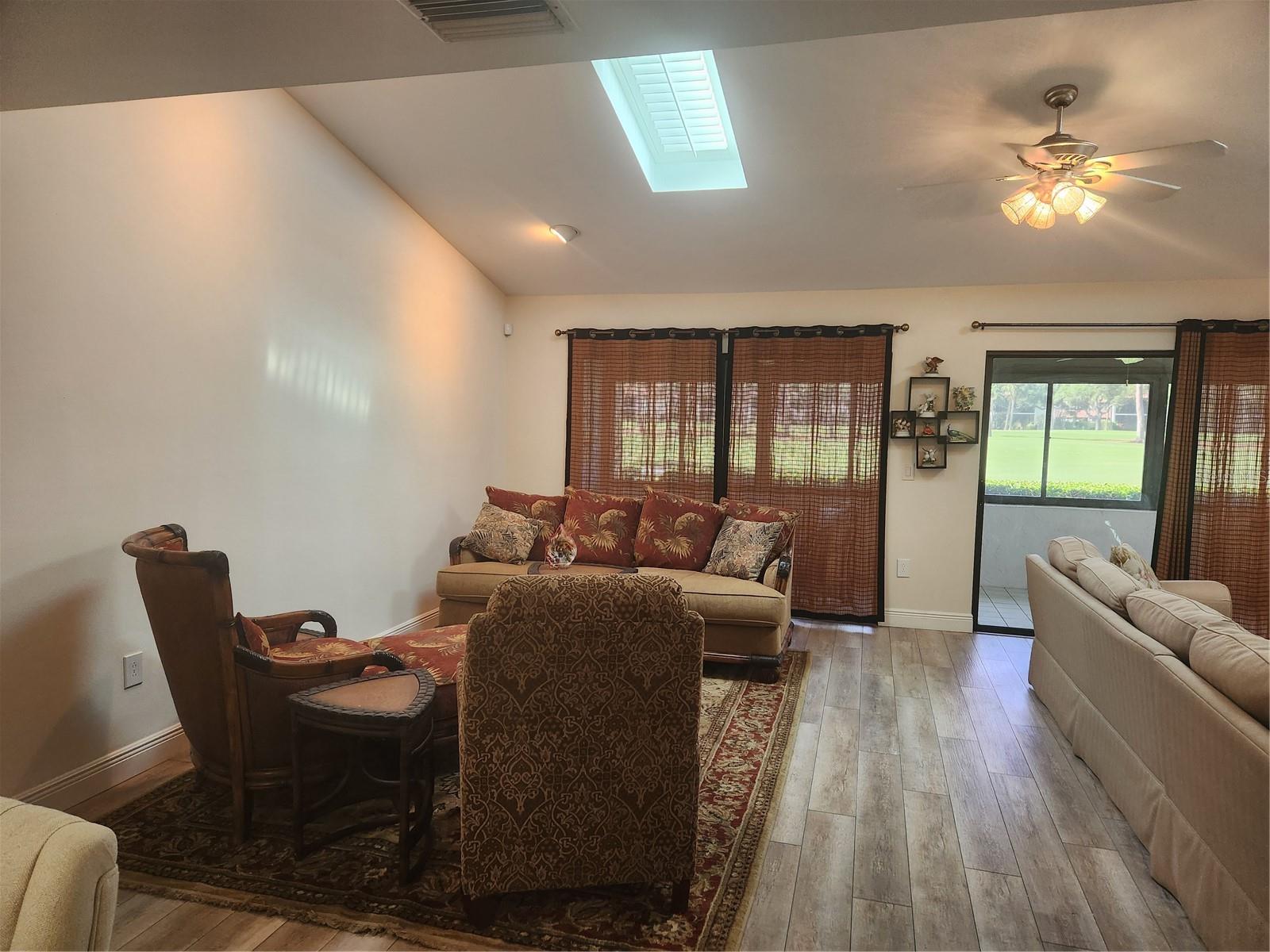 3411 Avenida Madera #a Property Photo 11