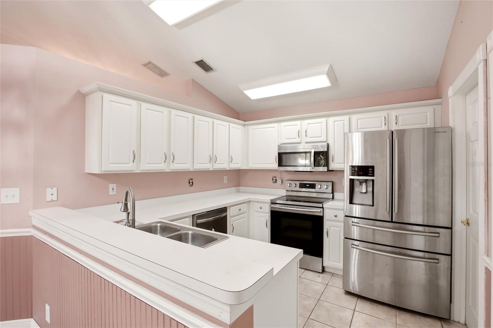 4199 Banbury Cir Property Photo 10