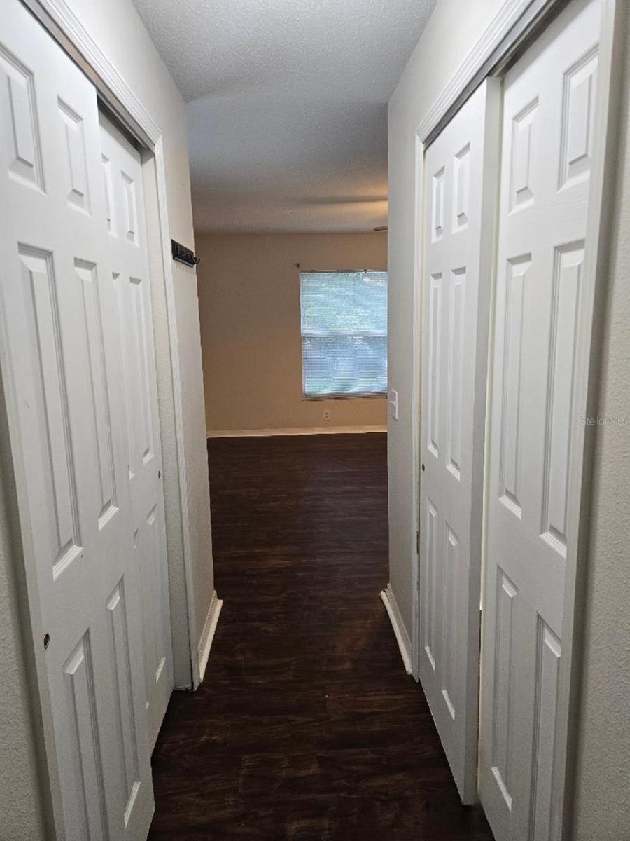 4199 Banbury Cir Property Photo 15