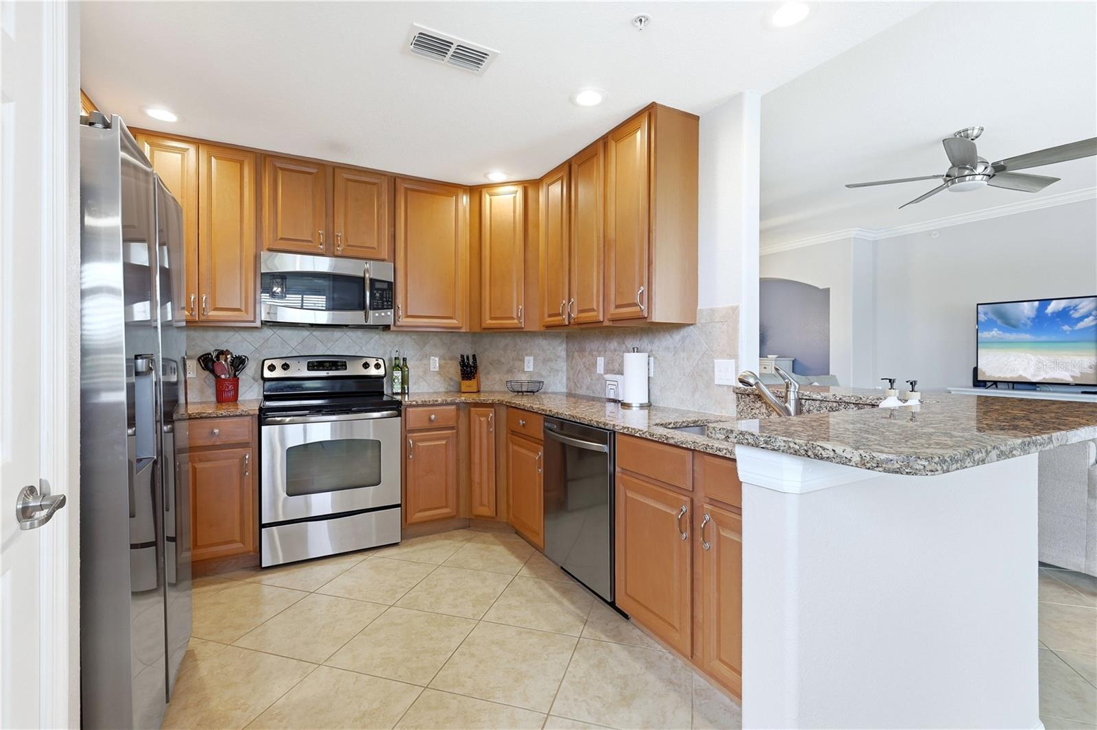 424 Winding Brook Ln #104 Property Photo 5