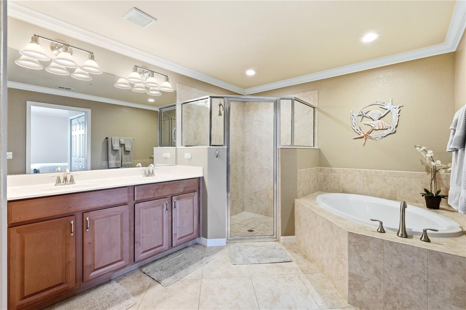 424 Winding Brook Ln #104 Property Photo 23