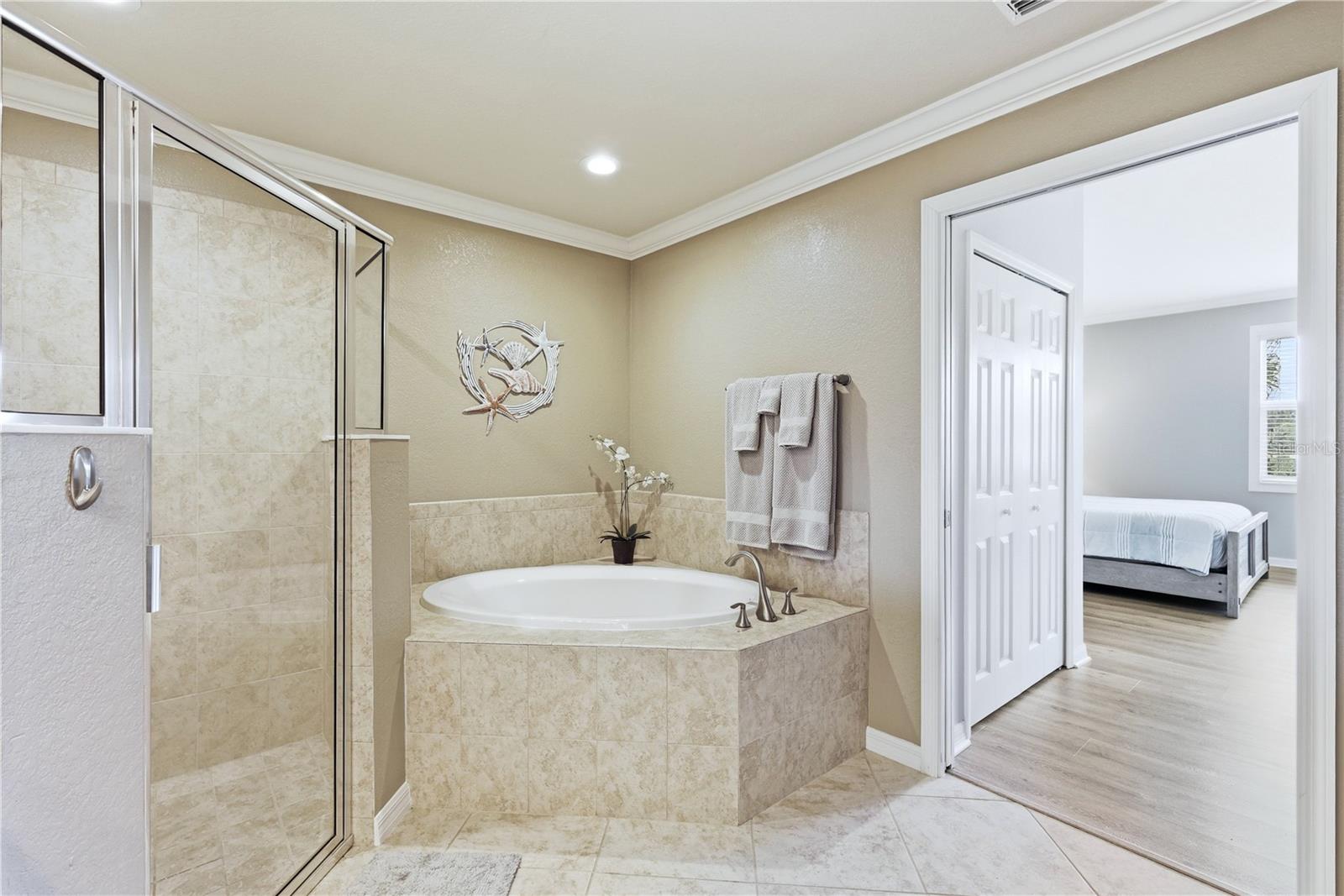 424 Winding Brook Ln #104 Property Photo 24