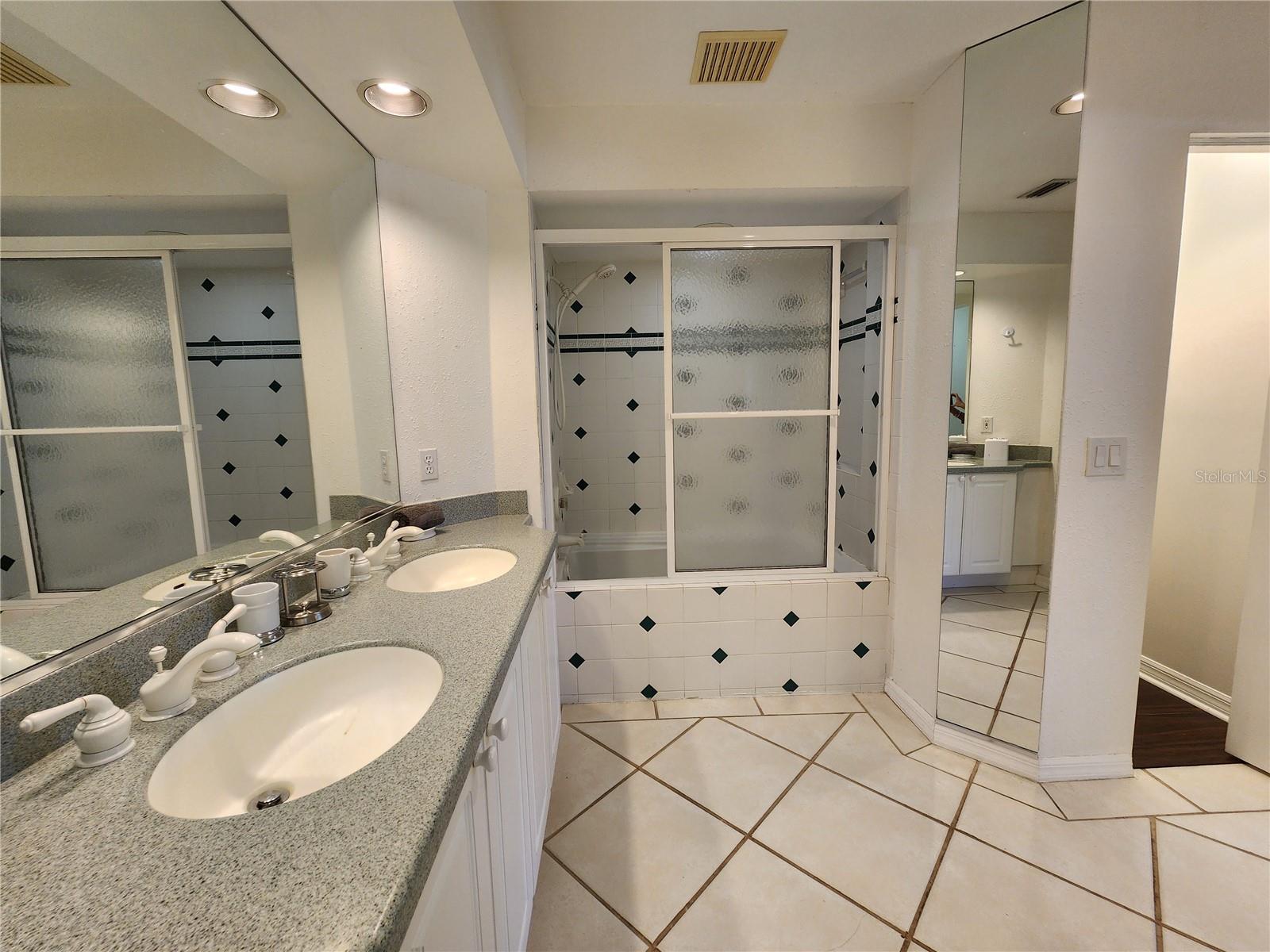 3701 54th Dr W #m203 Property Photo 7