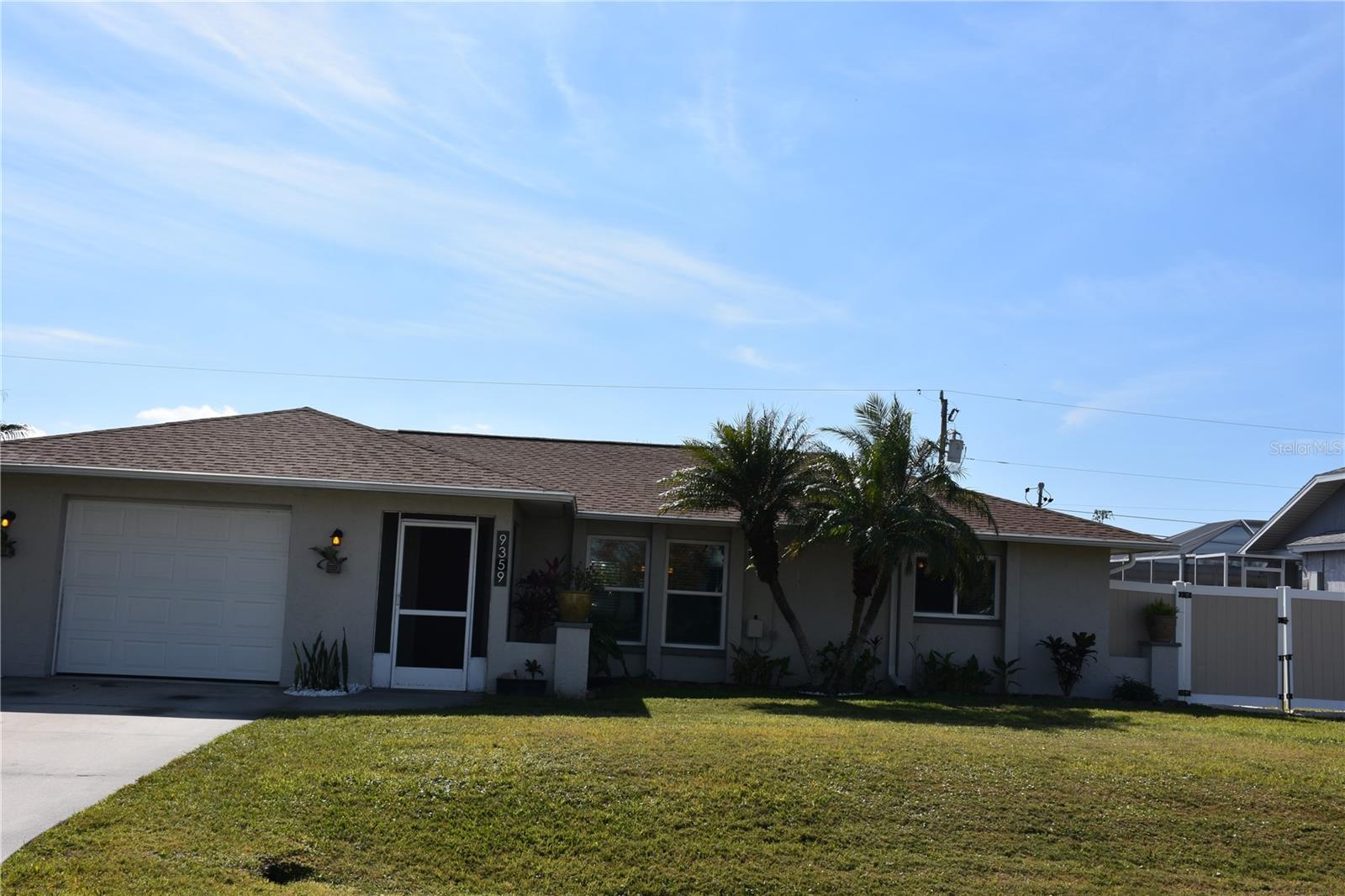 9359 Casa Grande Ave Property Photo 2
