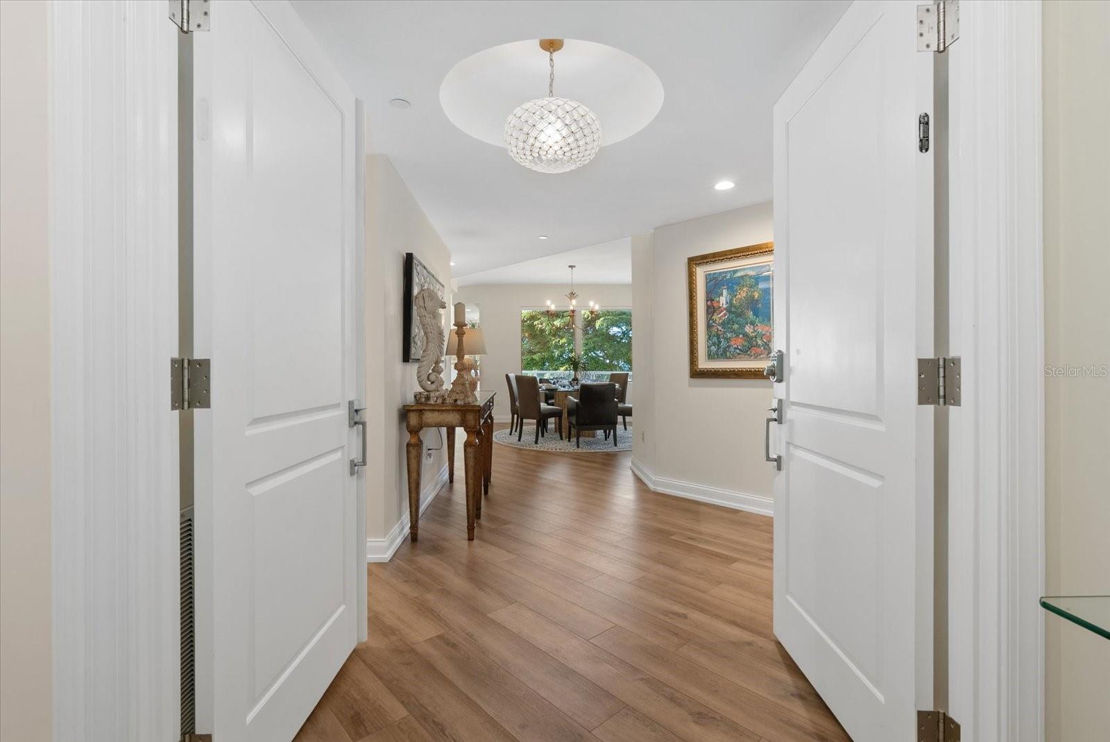 128 Golden Gate Pt #202a Property Photo 4