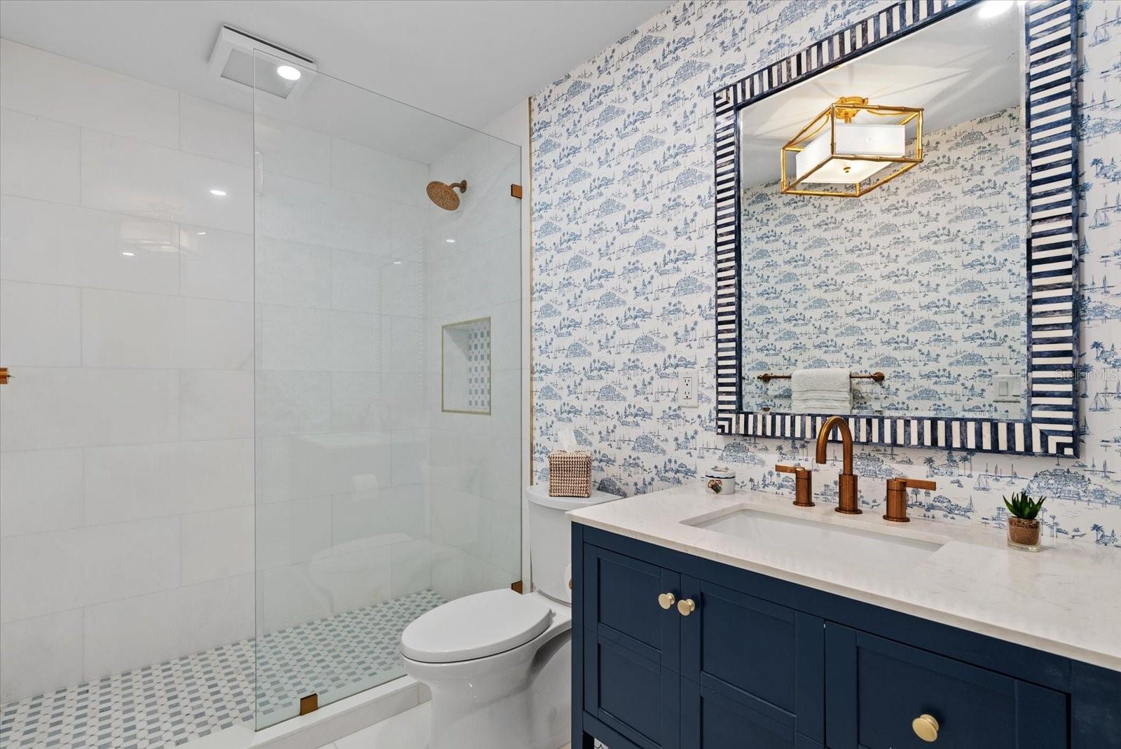 128 Golden Gate Pt #202a Property Photo 17