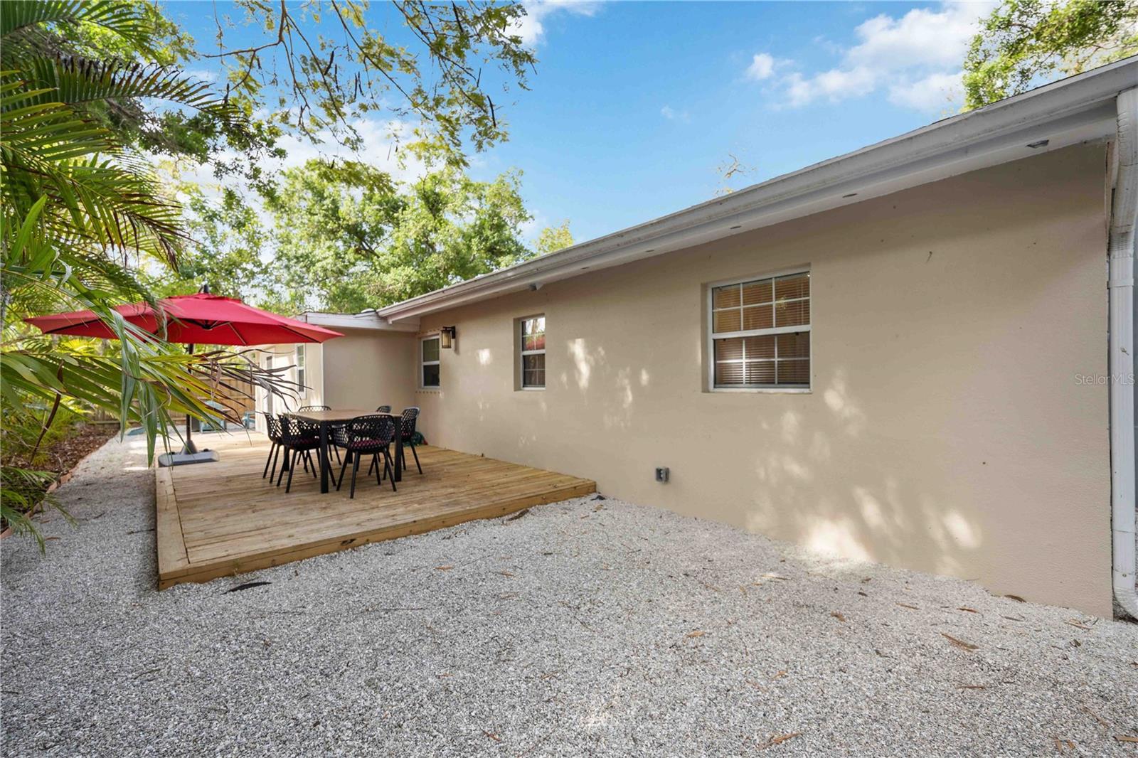 2205 Floyd St Property Photo 36