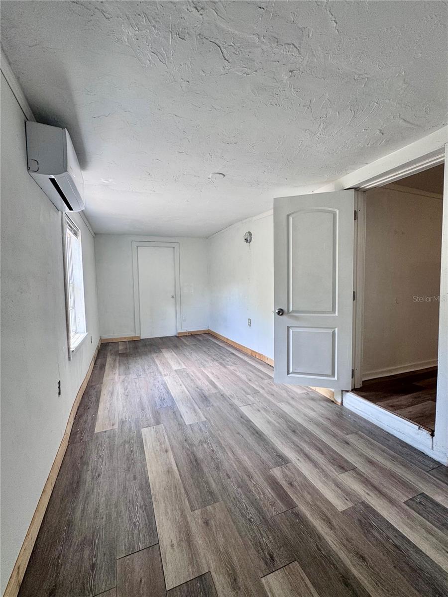 3520 19th St E Property Photo 12