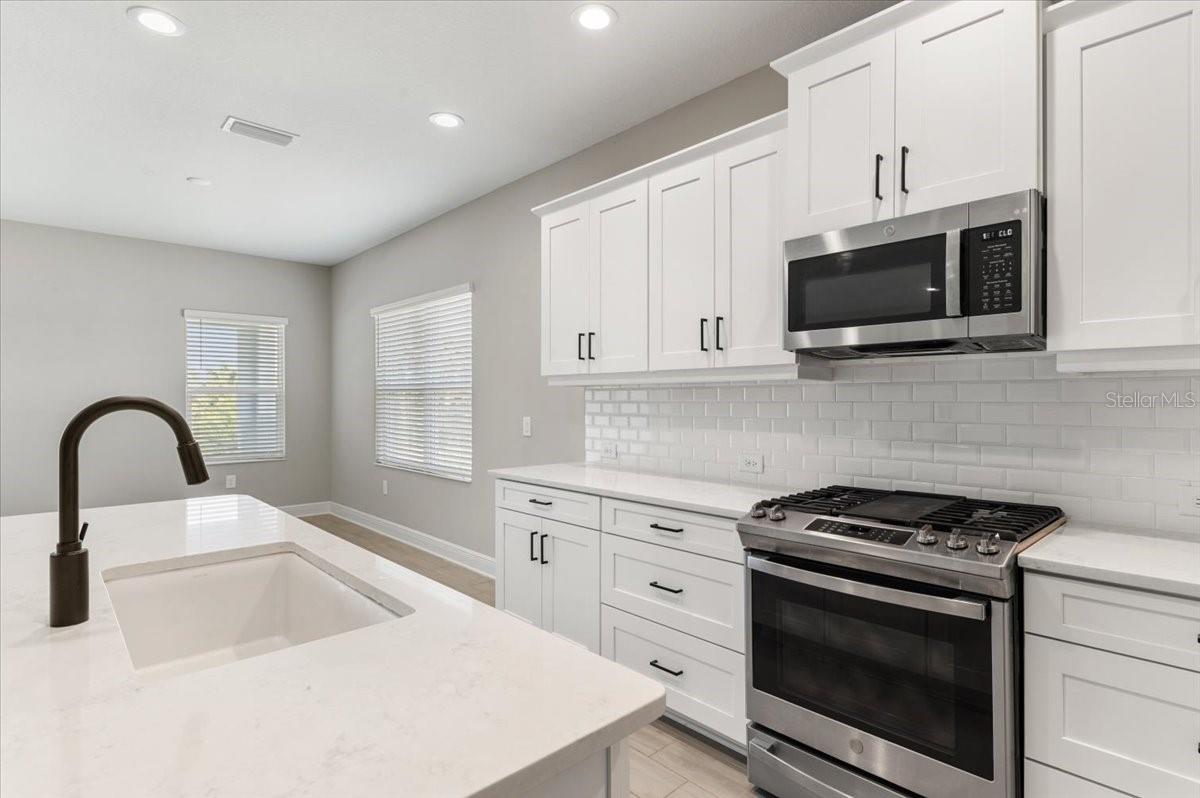 10214 Crystal Isles Cir Property Photo 13