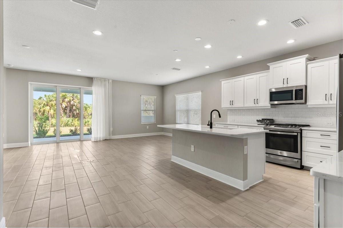 10214 Crystal Isles Cir Property Photo 14