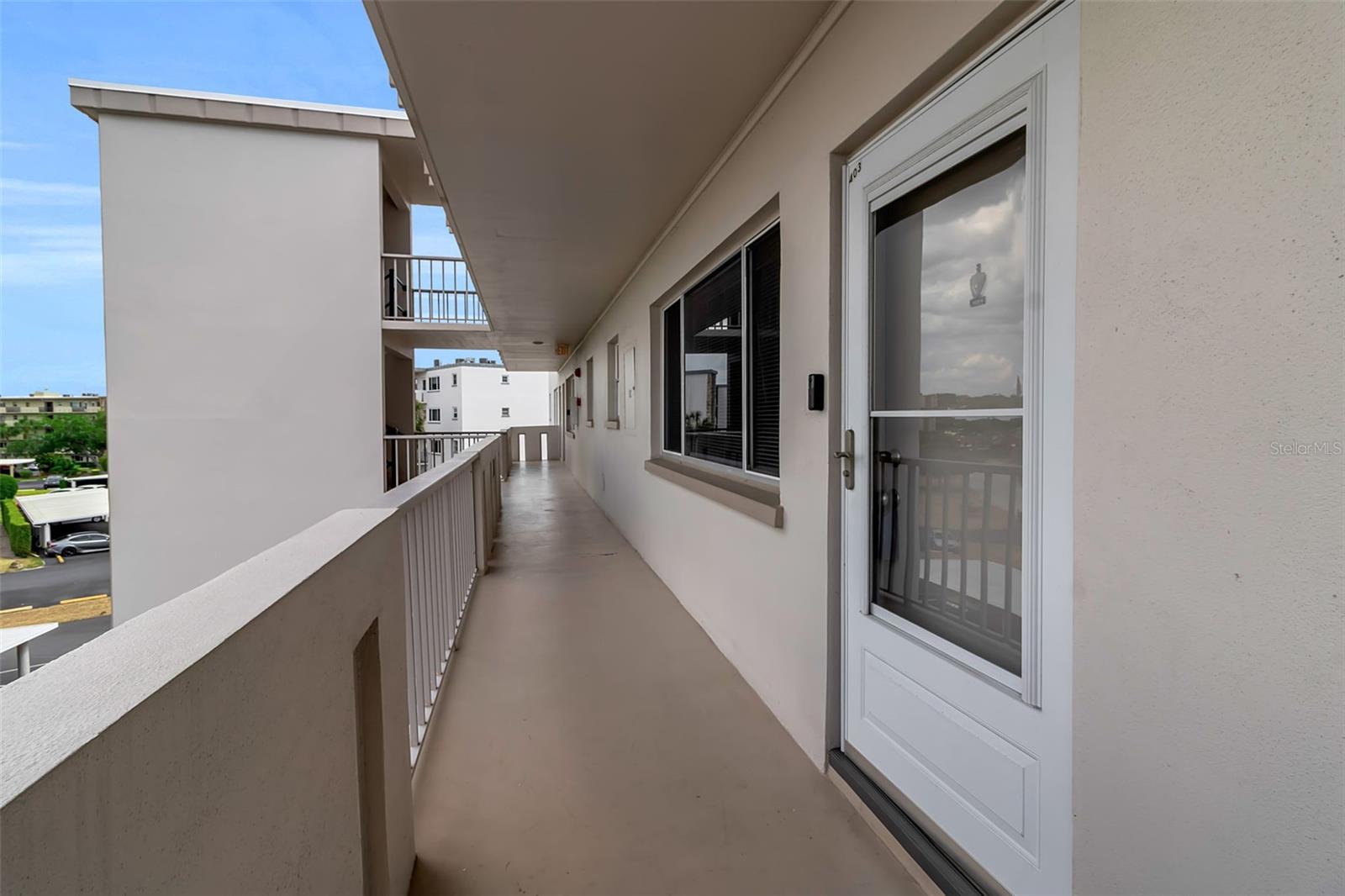 4210 Ironwood Cir #403j Property Photo 3
