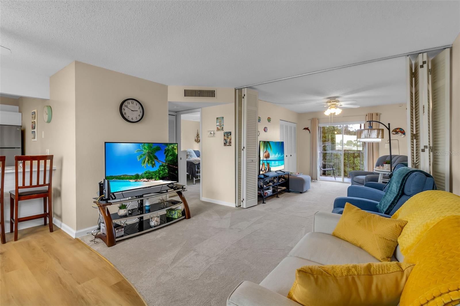 4210 Ironwood Cir #403j Property Photo 4