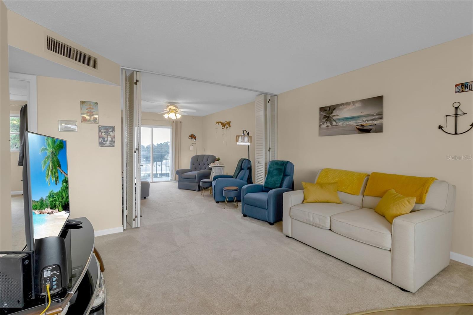4210 Ironwood Cir #403j Property Photo 5