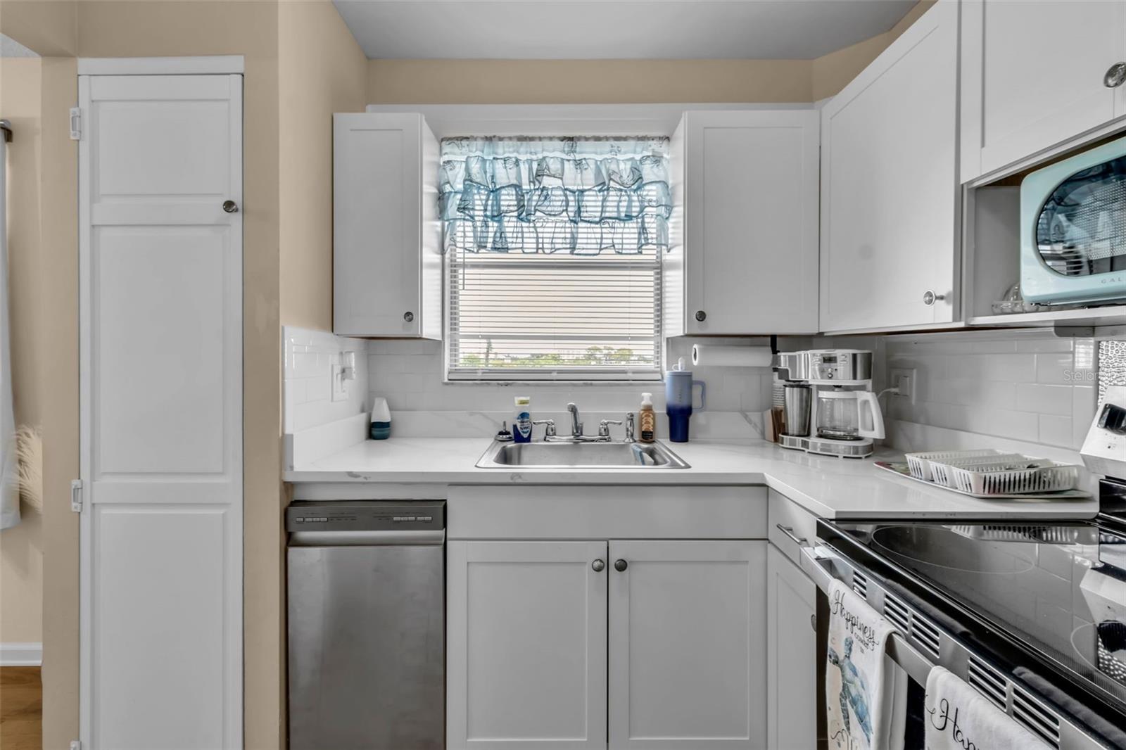 4210 Ironwood Cir #403j Property Photo 13