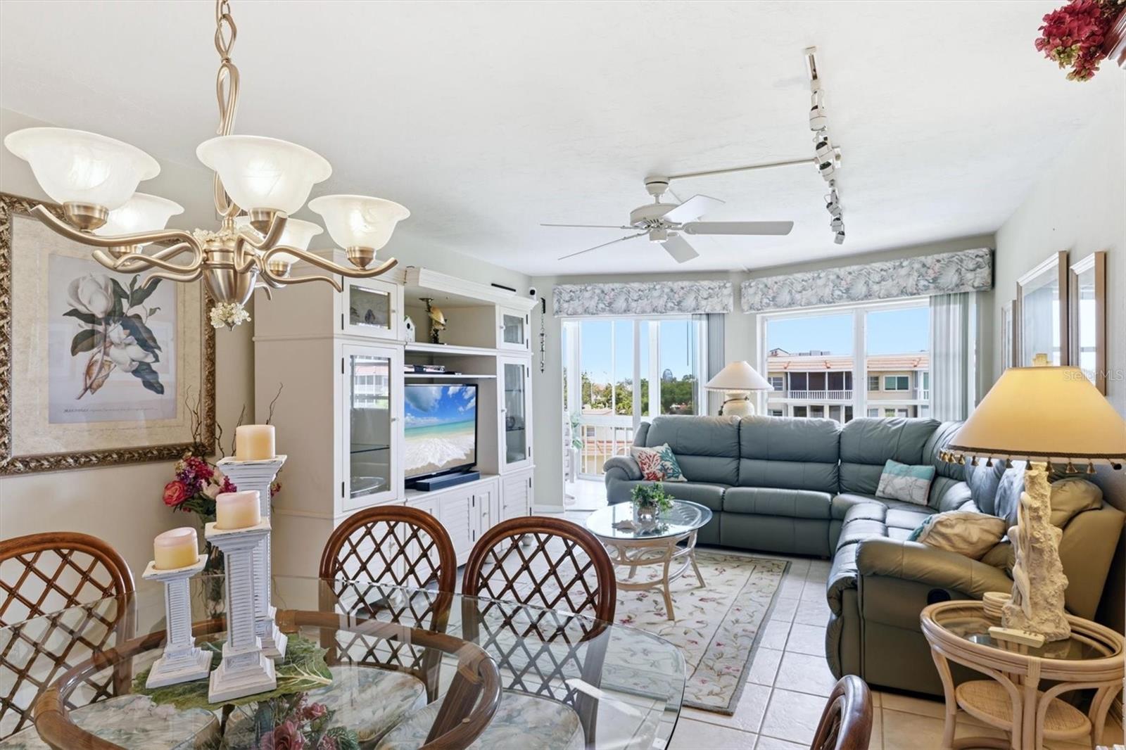 1215 S Portofino Dr #406 Property Photo 12