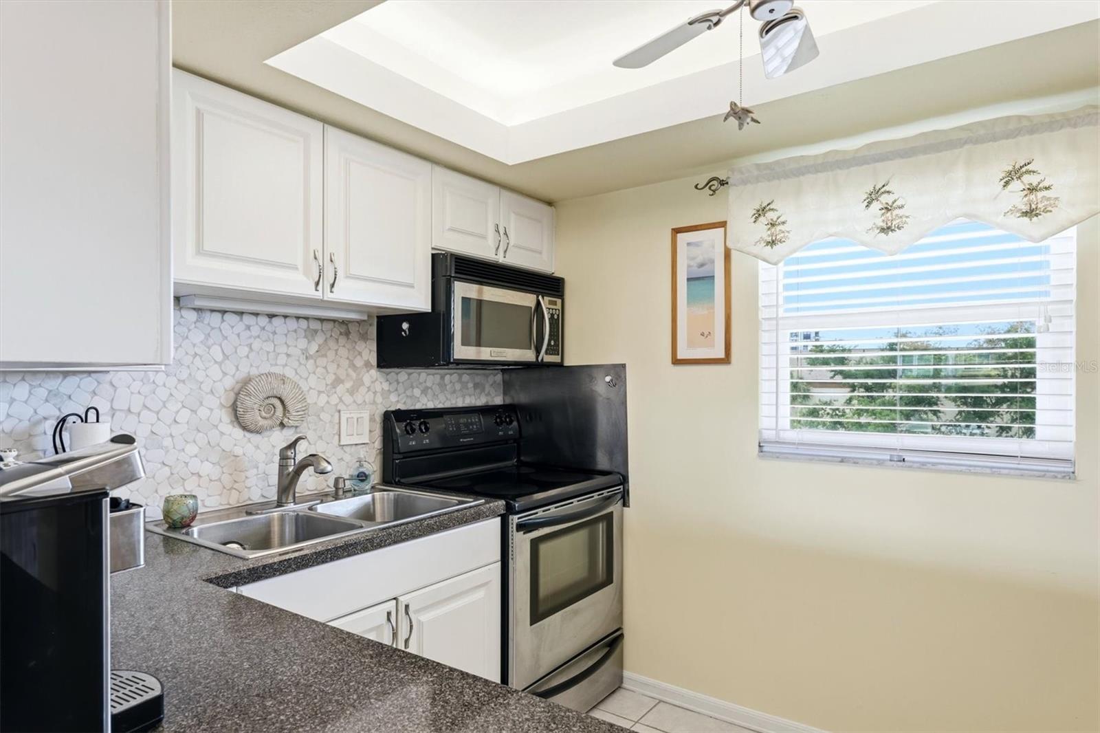1215 S Portofino Dr #406 Property Photo 14