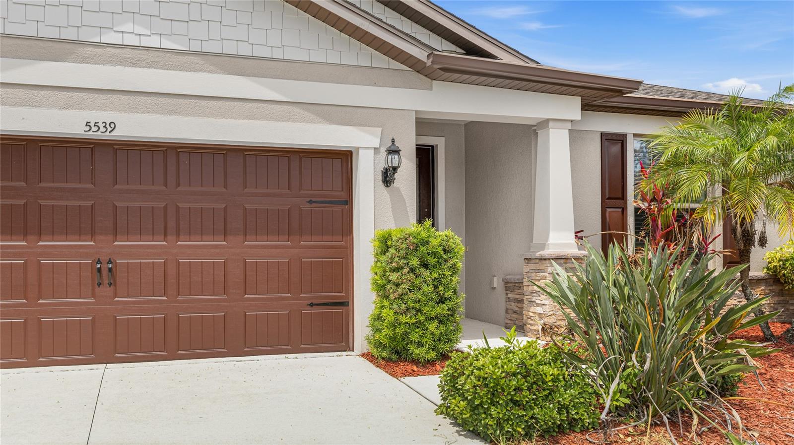 5539 105th Ter E Property Photo 5