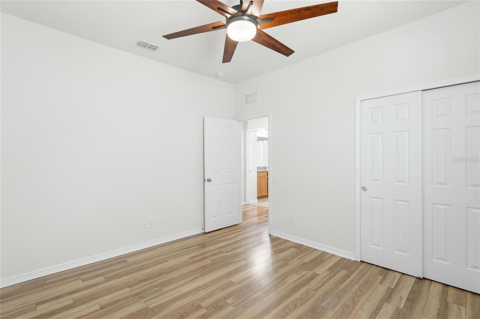 5539 105th Ter E Property Photo 24